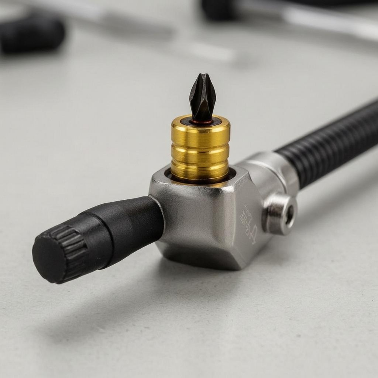 محول مثقاب زاوي من الكروم فانا - مراجعة Tools & Workshop Equipment وسعره