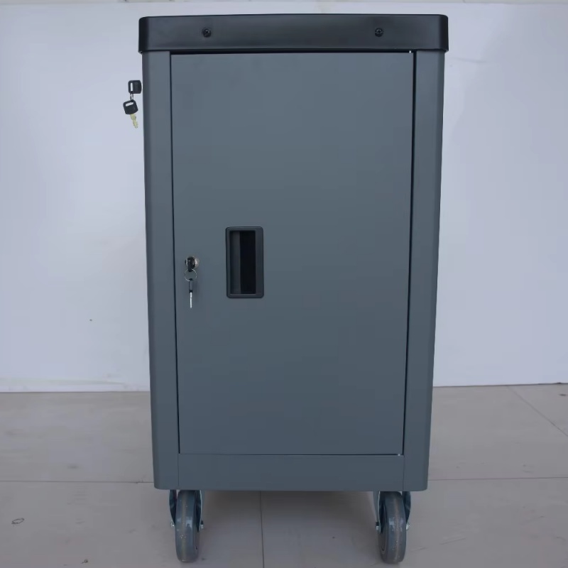 خزانة أدوات فولاذية متحركة بـ  - مراجعة Tools For Garage Workshop وسعره